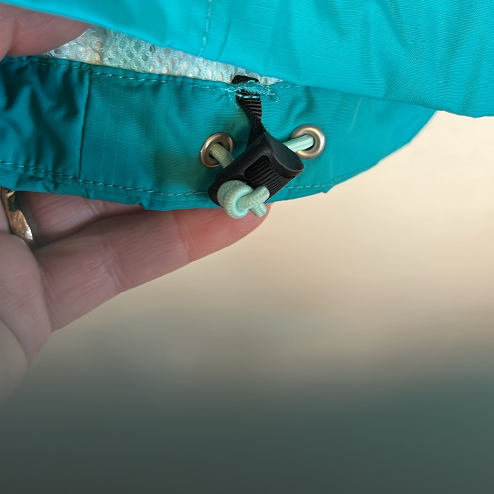 North Face rain jacket Size M - Picture 7 of 8